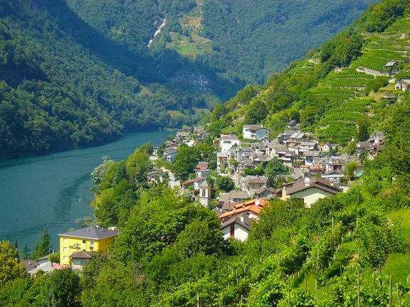 Вилла Rustico Paese Vogorno Экстерьер фото